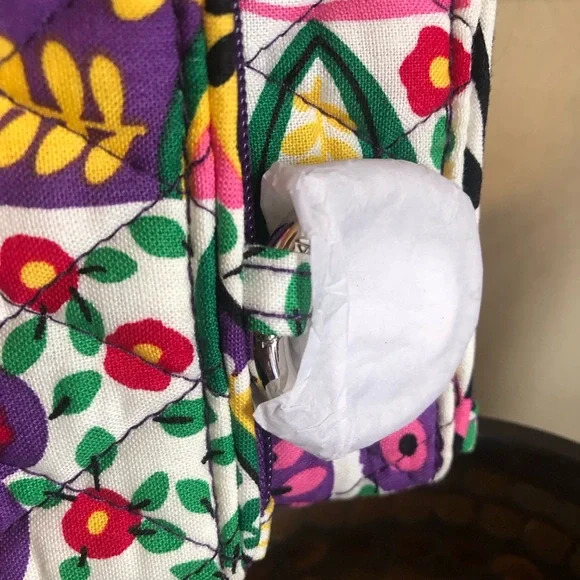 NEW!! Beautiful Floral Vera Bradley Double Wallet!! - Picture 8 of 9